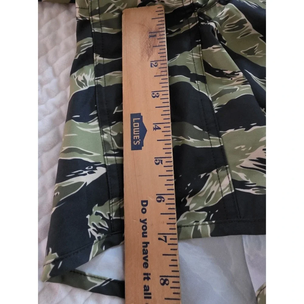 Zero Foxtrot Performance Shorts Activewear Athleisure Tigerstrip Camo Size Large